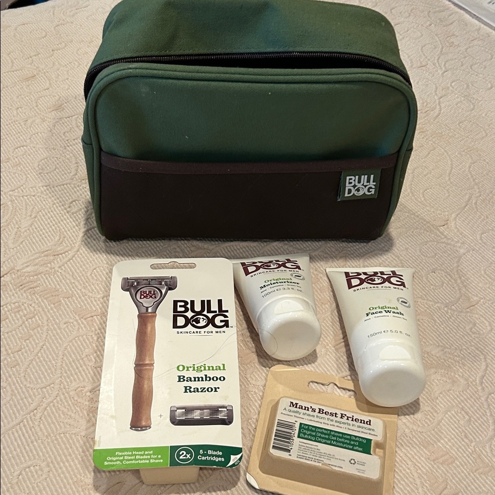 BULL DOG Men's skincare & Toiletry Bag